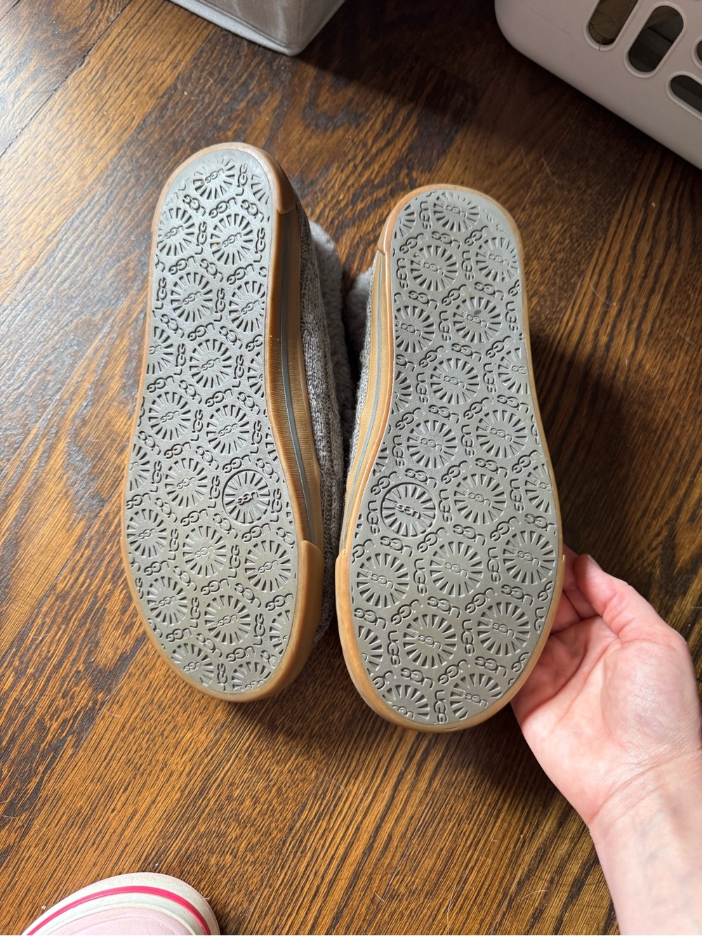 UGG Knit Cozy Gray Fleece-Lined Slipper Flats - Picture 3 of 8